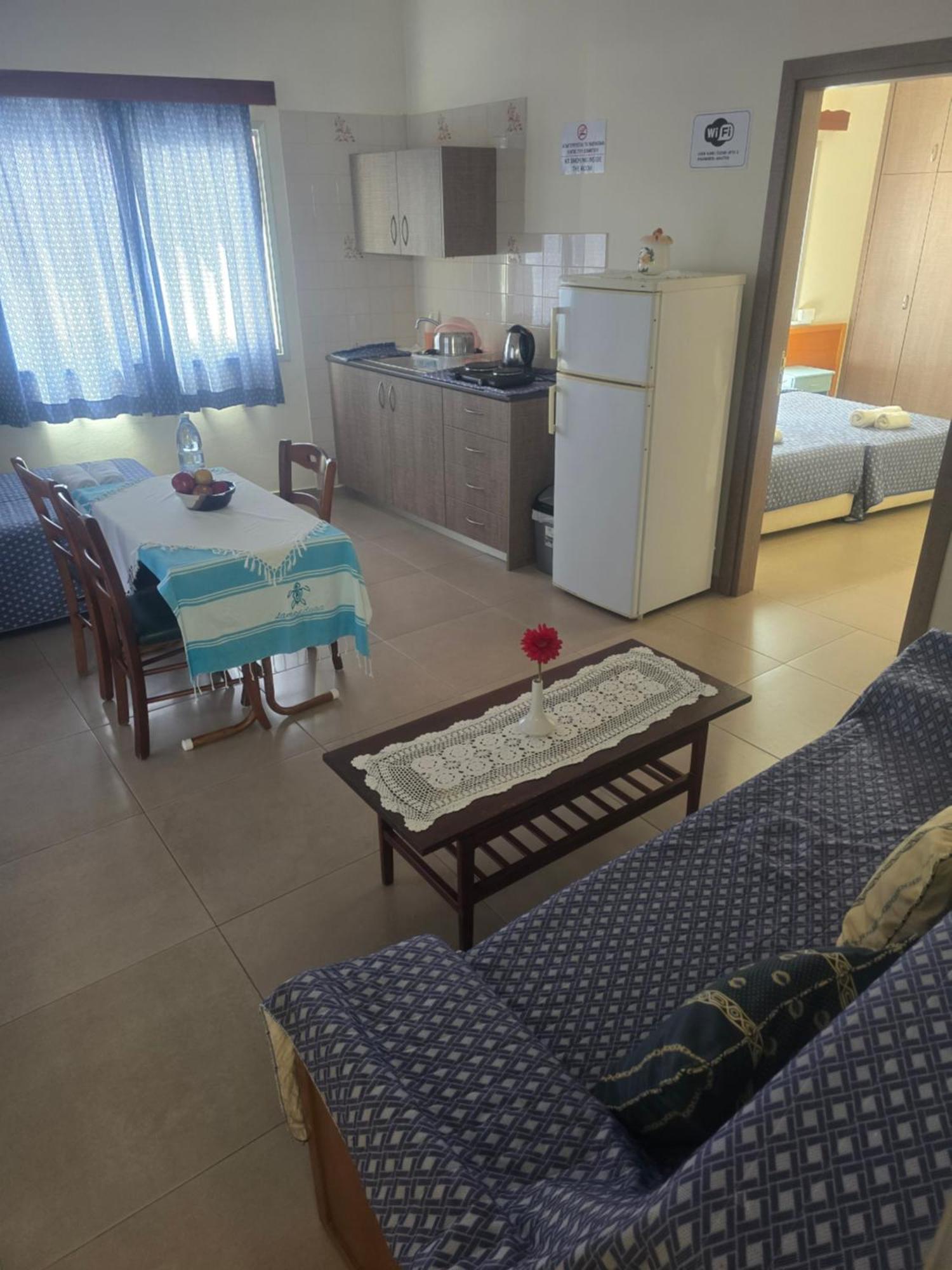 Eleni Apartments ไอยานาปา ภายนอก รูปภาพ